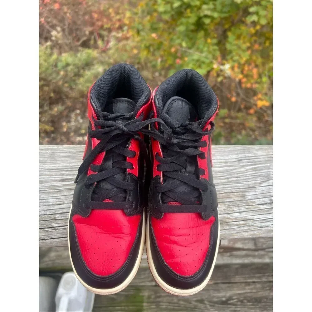 Nike Air Jordan 1 Mid 